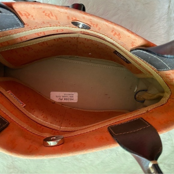 GENTLY used dooney bourke handbag orange. - Picture 3 of 7